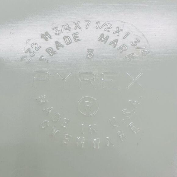 Pyrex White Baker 232 Opal Milk Glass Ovenware Kitchenware Bakeware USA Dish Vtg - Picture 6 of 6